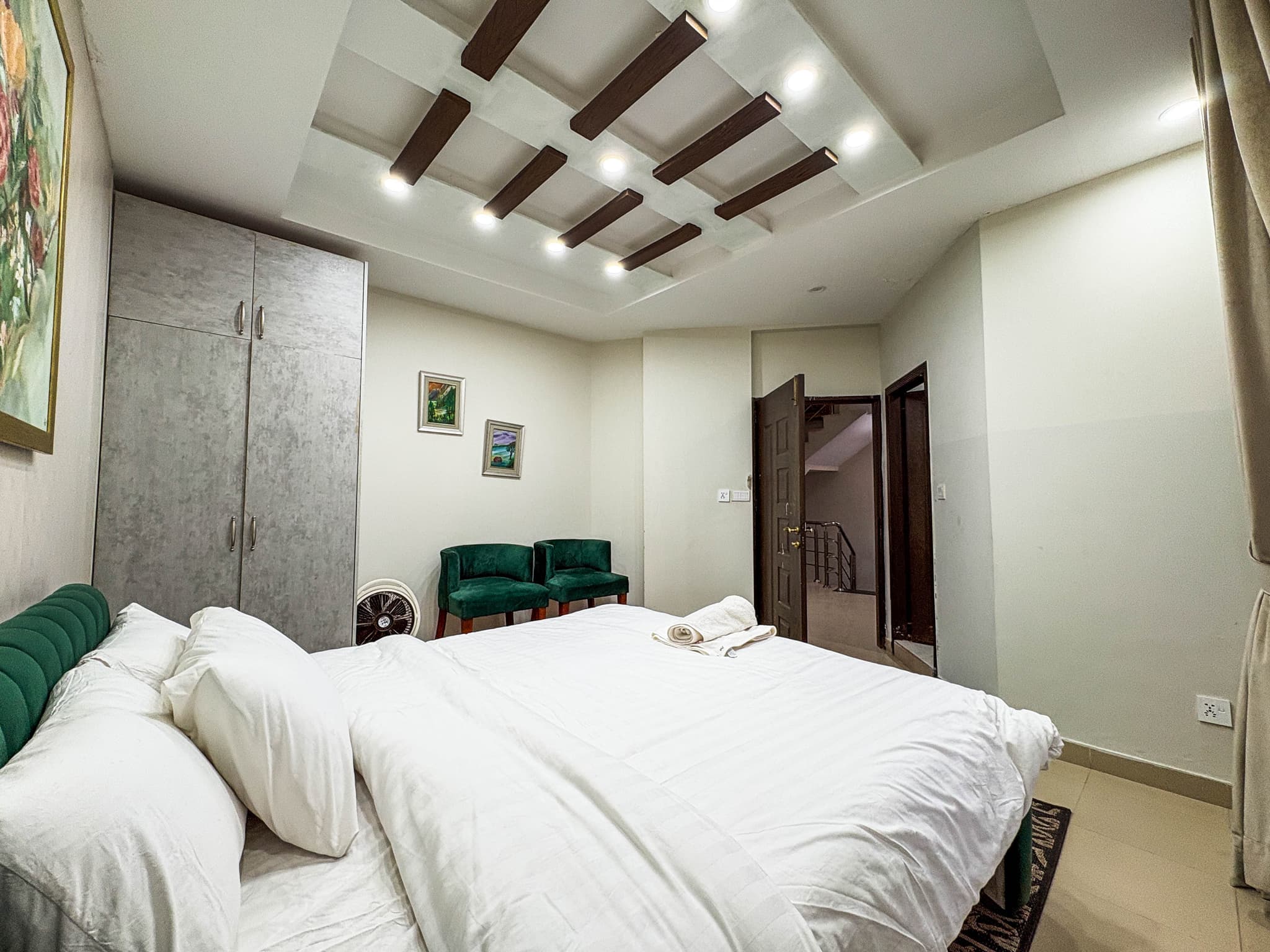 Executive Suite view 7