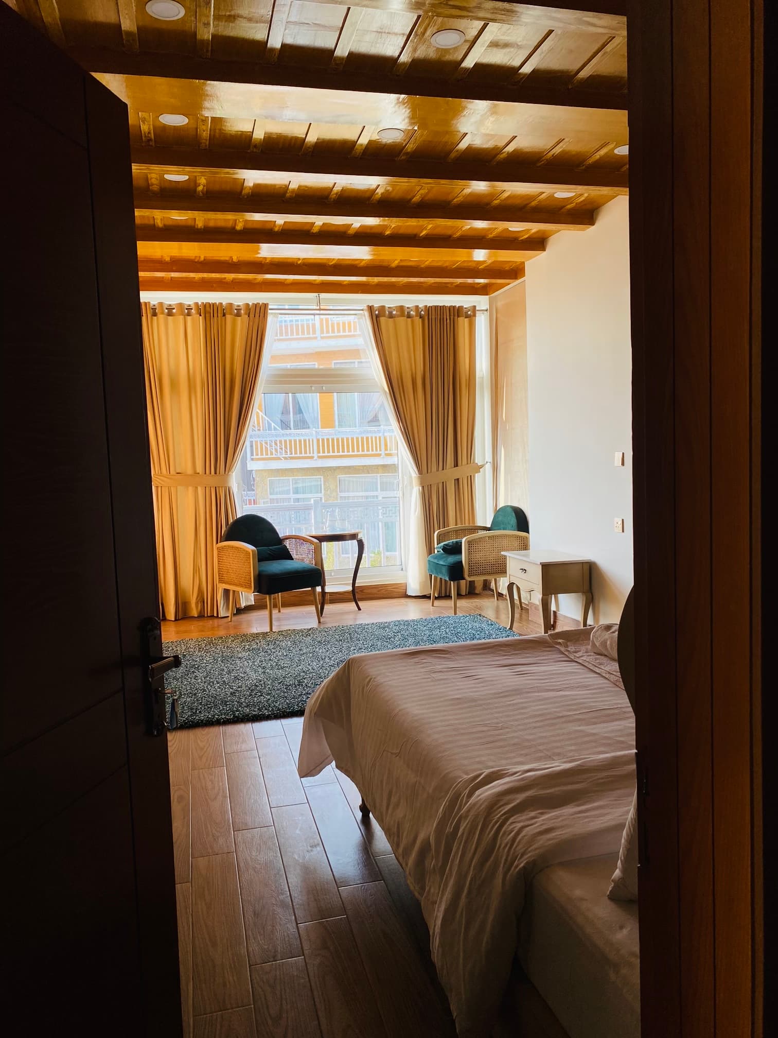 Single Luxury Room view 4