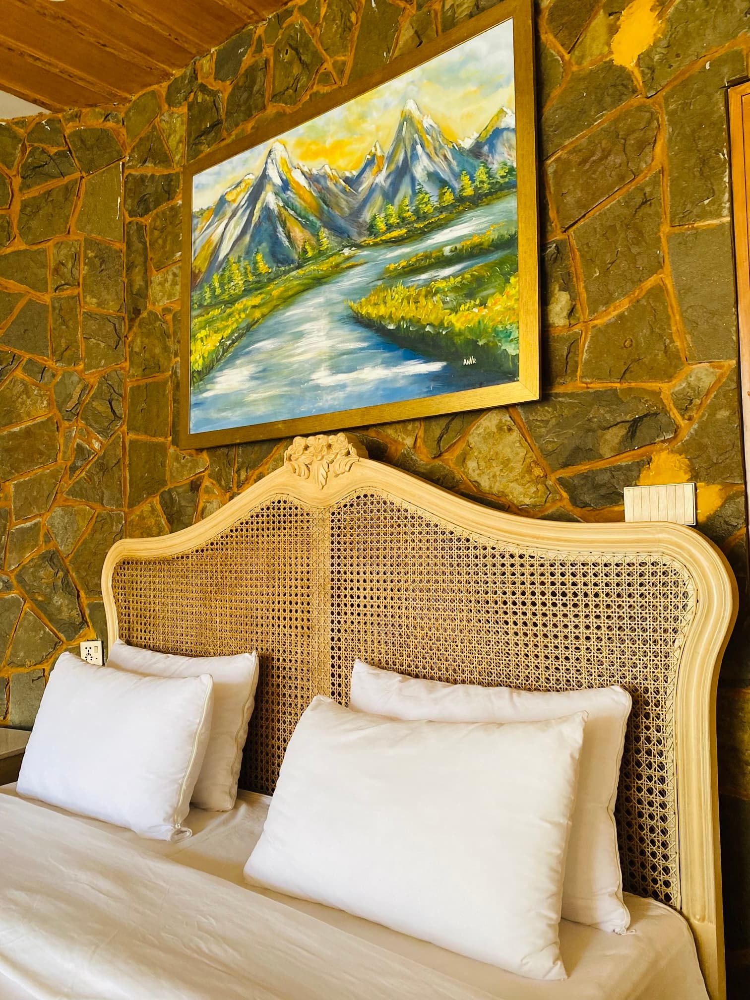 Single Luxury Room view 5